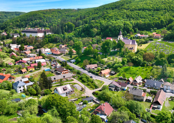 Obývateľný vidiecky dom, chalupa s pozemkom 500m2 Svätý Anton