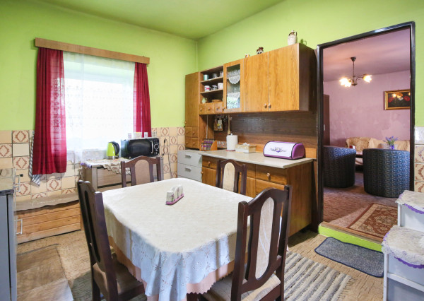 Obývateľný vidiecky dom, chalupa s pozemkom 500m2 Svätý Anton