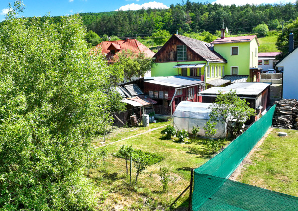 Prenájom rodinného domu so záhradou 320m2+Garáž, Svätý Anton