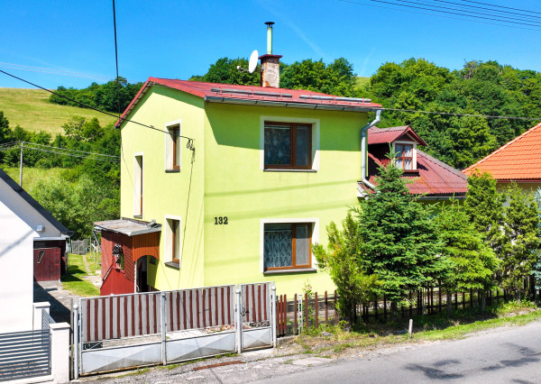 Prenájom rodinného domu so záhradou 320m2+Garáž, Svätý Anton