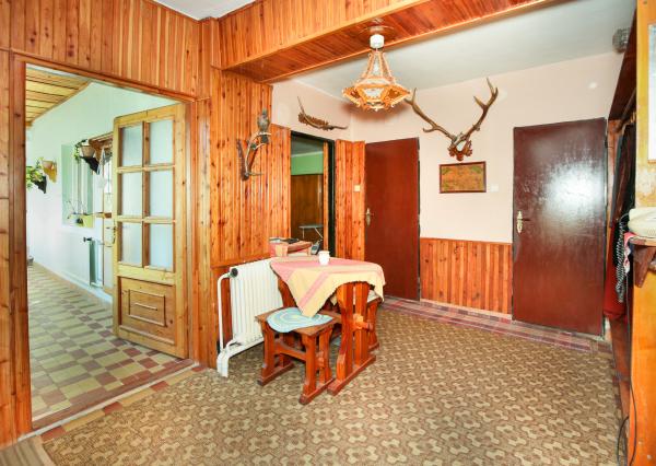 Prenájom rodinného domu so záhradou 320m2+Garáž, Svätý Anton