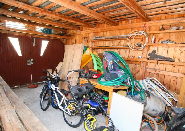 Prenájom rodinného domu so záhradou 320m2+Garáž, Svätý Anton