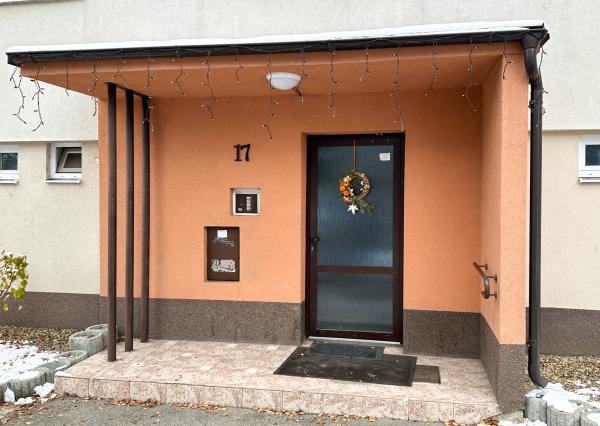 Prenájom 2-izbového bytu, Banská Štiavnica – Križovatka