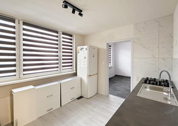 Prenájom 2-izbového bytu, Banská Štiavnica – Križovatka