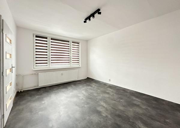 Prenájom 2-izbového bytu, Banská Štiavnica – Križovatka