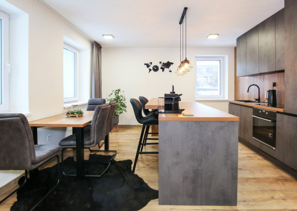 2-izbový zariadený byt s lodžiou, 70m2, Banská Štiavnica