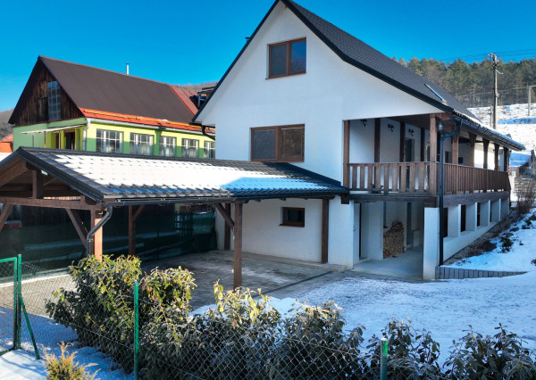 Zrekonštruovaný rodinný dom s terasou v obci Svätý Anton