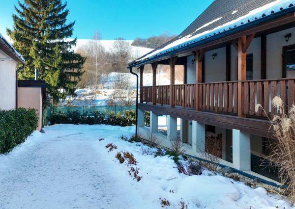 Zrekonštruovaný rodinný dom s terasou v obci Svätý Anton