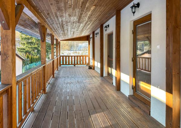 Zrekonštruovaný rodinný dom s terasou v obci Svätý Anton