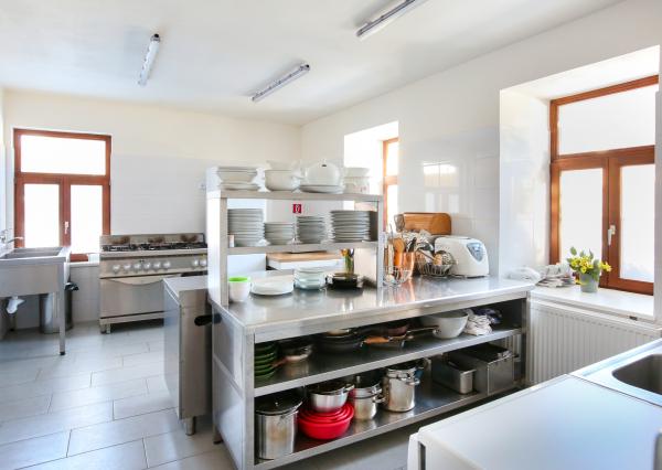 Zabehnutý penzión v obci Svätý Anton, okr. Banská Štiavnica