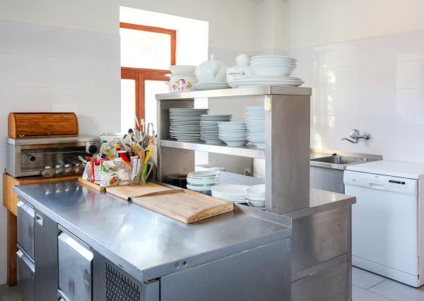 Zabehnutý penzión v obci Svätý Anton, okr. Banská Štiavnica