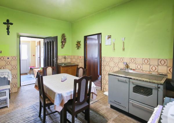Obývateľný vidiecky dom, chalupa s pozemkom 500m2 Svätý Anton