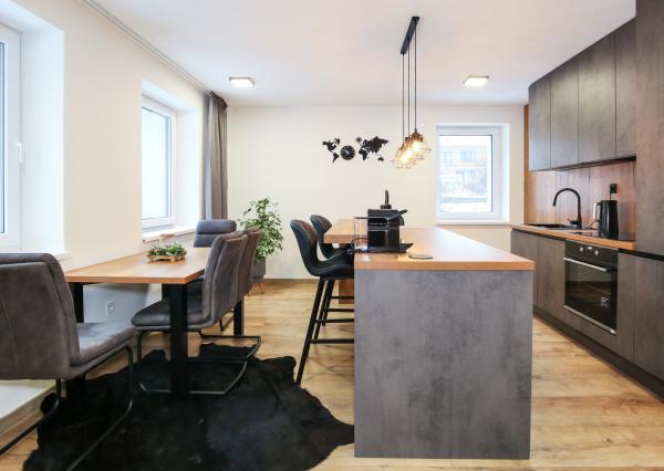 2-izbový zariadený byt s lodžiou, 70m2, Banská Štiavnica