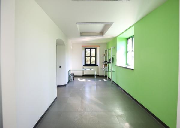 Zrekonštruovaná budova - 1300m2 pozemok Banská Štiavnica