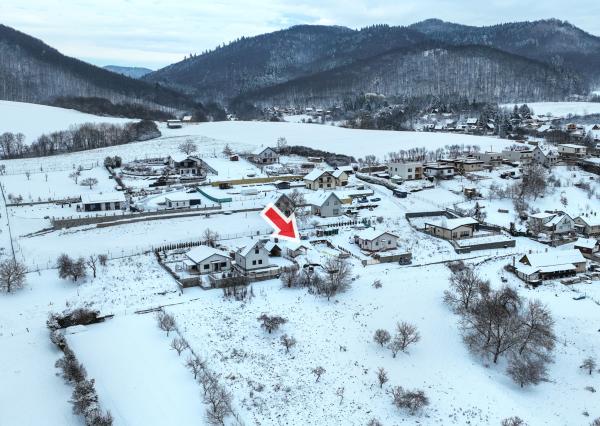 Stavebný pozemok pre rekreačnú chatu 200m od jazera Banský Studenec