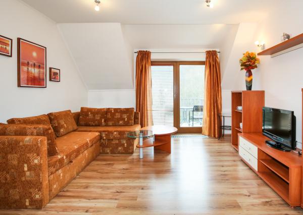 Rodinný dom s 5 bytovými jednotkami a s krásnou záhradou