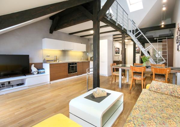 Zariadený 70m2 byt v centre mesta Banská Štiavnica