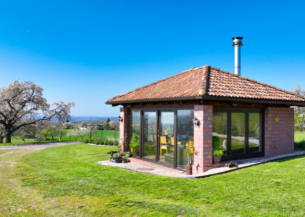 Moderná rodinná usadlosť, pozemok o veľkosti 9000m2, Krupina