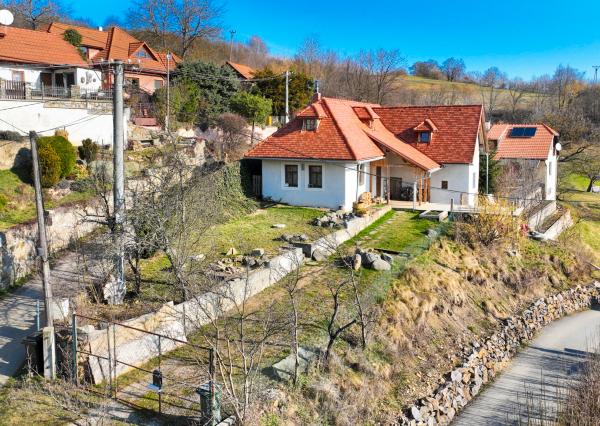 Rodinný dom / Chalupa s nádhernými výhľadmi, Banská Belá