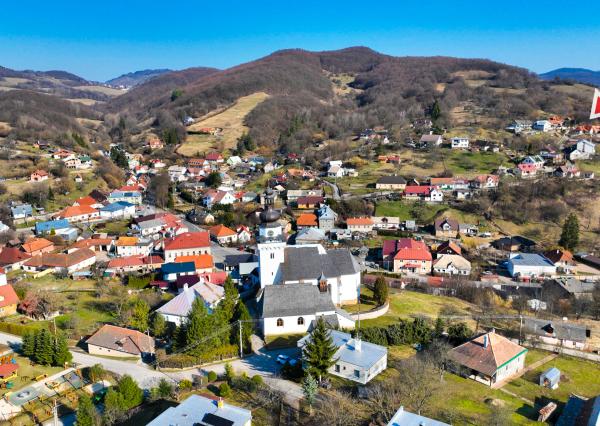 Rodinný dom / Chalupa s nádhernými výhľadmi, Banská Belá
