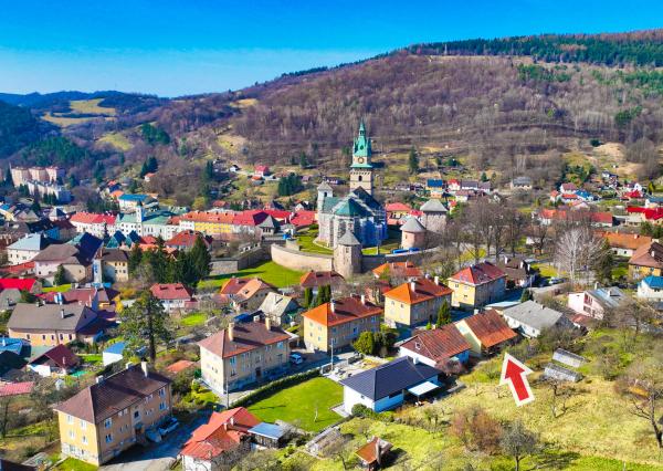 5-izbový rodinný dom s pozemkom 1000m2, Kremnica - Centrum
