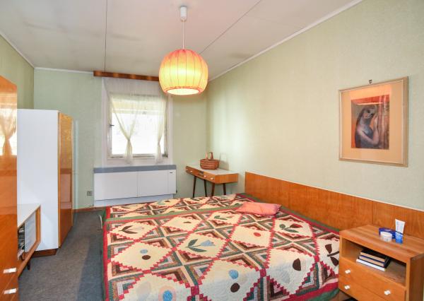 5-izbový rodinný dom s pozemkom 1000m2, Kremnica - Centrum