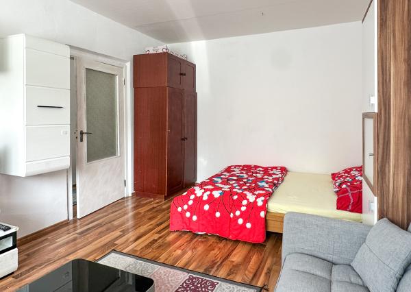 Prenájom 1-izbového bytu, Banská Štiavnica, ul. Dolná