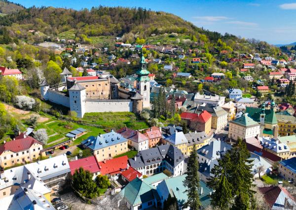 Historický rodinný dom so záhradou a parkovaním, Banská Štiavnica