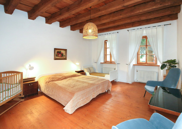 Historický rodinný dom so záhradou a parkovaním, Banská Štiavnica