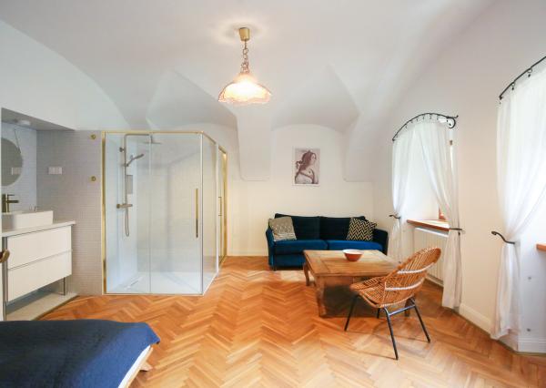 Historický rodinný dom so záhradou a parkovaním, Banská Štiavnica