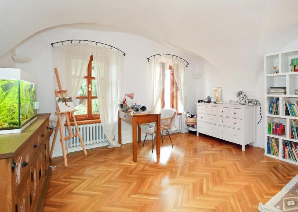 Historický rodinný dom so záhradou a parkovaním, Banská Štiavnica