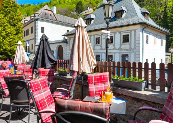 Zabehnutý penzión s reštauráciou v srdci mesta Banská Štiavnica