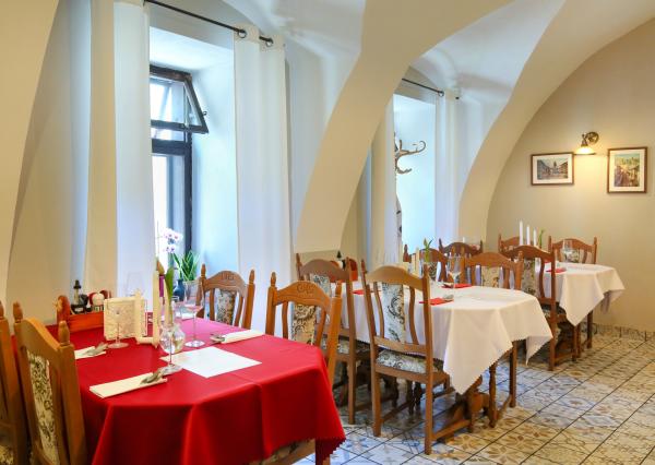 Zabehnutý penzión s reštauráciou v srdci mesta Banská Štiavnica
