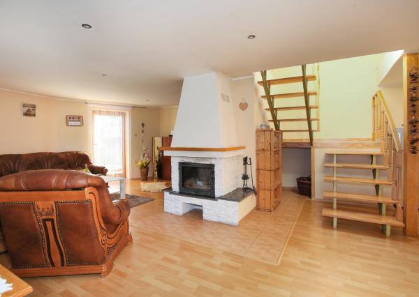 Zabehnutý apartmánový dvojdom s parkovaním, Štiavnické Bane