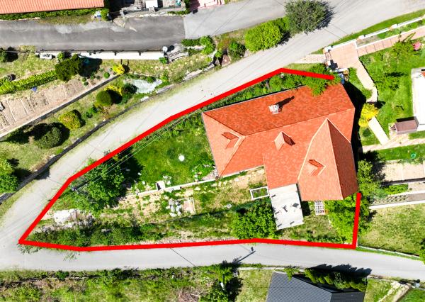 Rodinný dom / Chalupa s nádhernými výhľadmi, Banská Belá