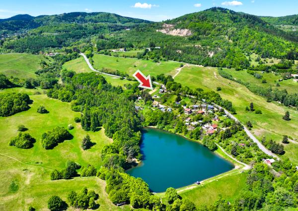 Stavebný pozemok s projektom pri jazere, Banská Štiavnica