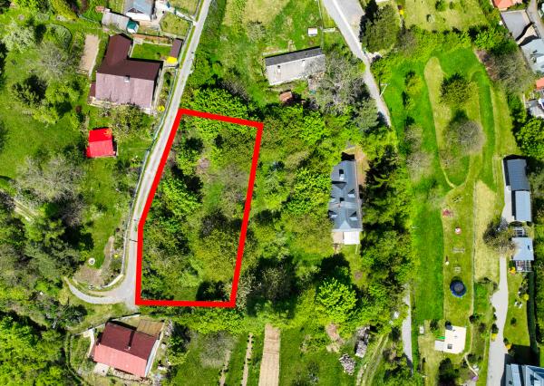Slnečný, rekreačný pozemok 1180m2, Banská Štiavnica