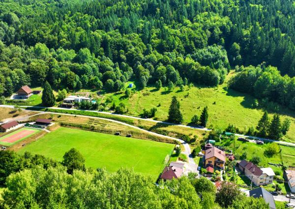 Pozemok s možnosťou stavby o veľkosti 981m2, Baláže