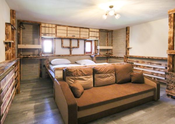 Apartmánový dom s 3-mi bytovými jednotkami, Počúvadlo