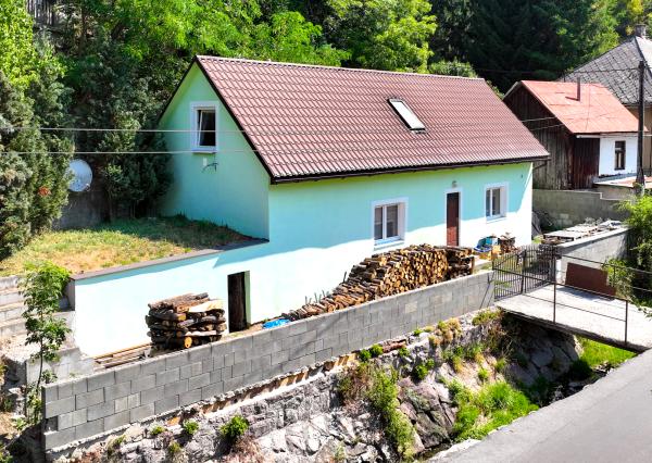 Rodinný dom - Chalupa neďaleko tajchu – Banský Studenec