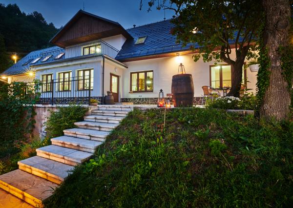 Výnimočný apartmánový areál nad tajchom Klinger, Banská Štiavnica