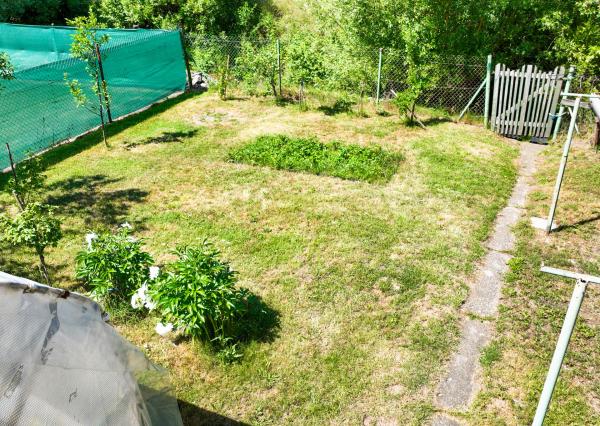 Rodinný dom so záhradou 320m2, 4 izby + Garáž, Svätý Anton