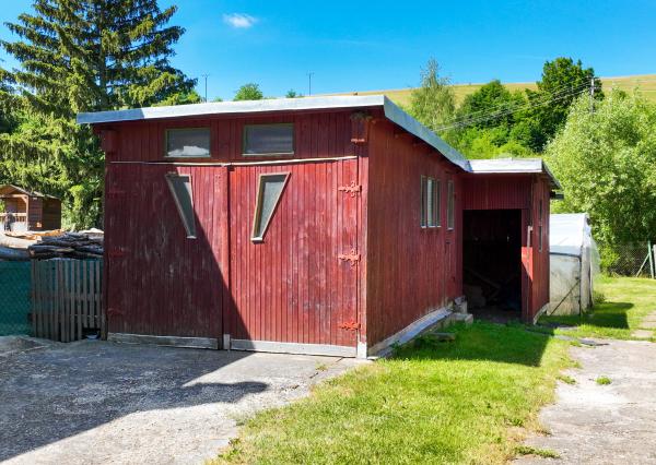 Rodinný dom so záhradou 320m2, 4 izby + Garáž, Svätý Anton
