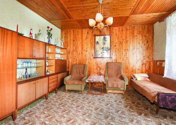 Rodinný dom so záhradou 320m2, 4 izby + Garáž, Svätý Anton