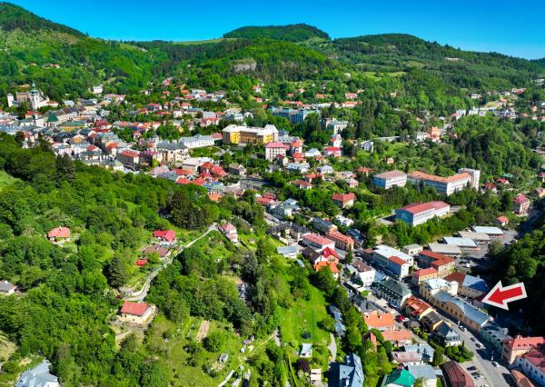 Kompletne zrekonštruovaný byt, centrum B. Štiavnica