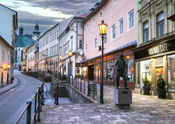 Kompletne zrekonštruovaný byt, centrum B. Štiavnica