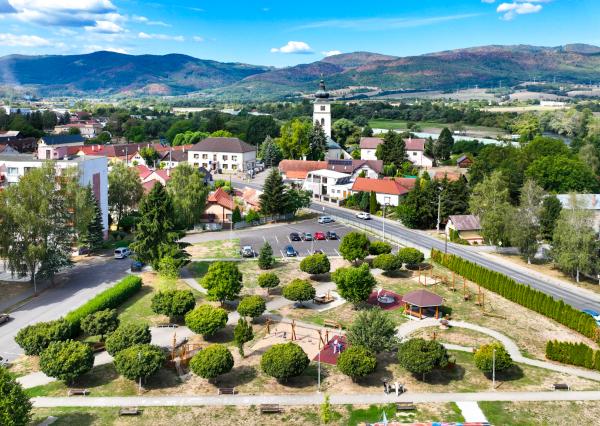 2-izbový byt, 57m2 s dvomi pivnicami, Hliník nad Hronom