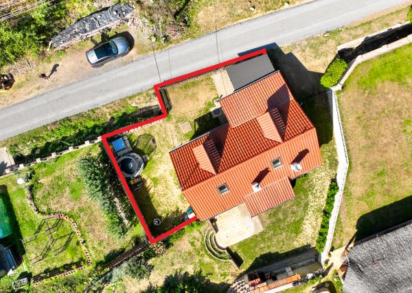 Zrekonštruovaný 4-izbový rodinný dom - chalupa Hodruša-Hámre