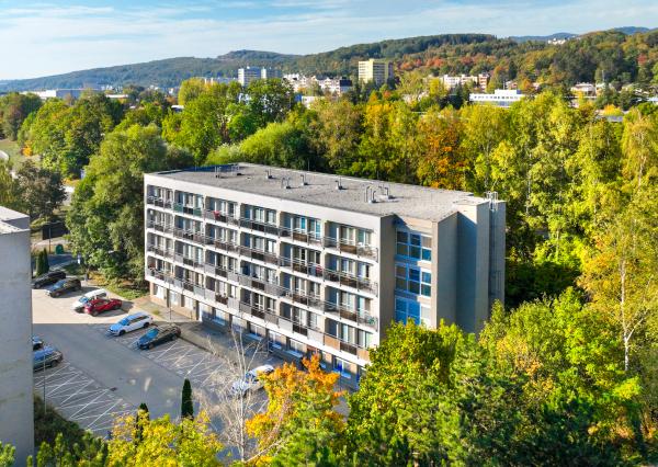 1-izbový byt s balkónom a parkovacím státím, Banská Bystrica