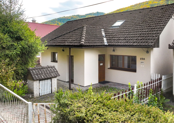 Dvojgeneračný rodinný dom, Hodruša-Hámre